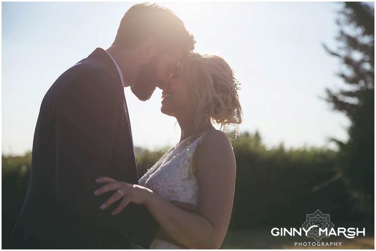 Boho Summer wedding photography | Groomes wedding venue Surrey