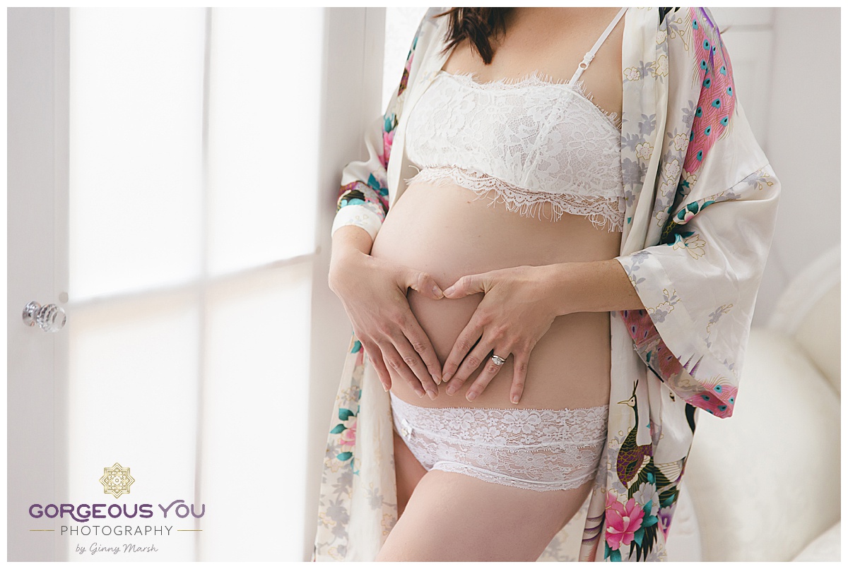 White floral set - Pregnancy Boudoir shoot - white floral set | Gorgeous You Photography